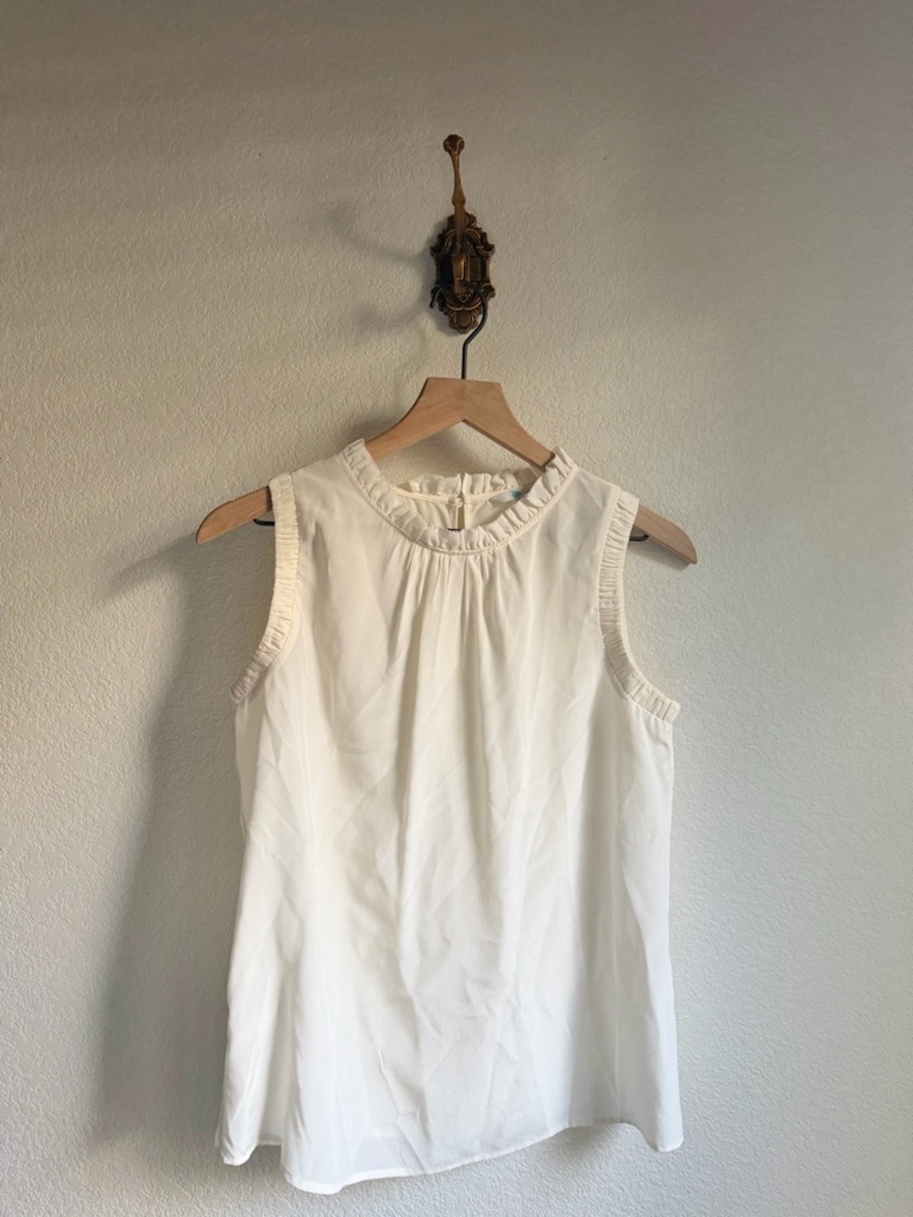 Boden 100% Silk Cream Ruffle-Neck Sleeveless Top
